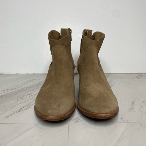 UGG Kingsburg Suede Stacked Heel Bootie 9 1/2 - Picture 2 of 15